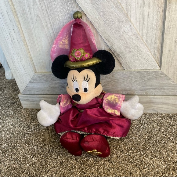 Fantasyland Minnie Mouse Princess 11" 50th Anniversary Disneyland Resort PIN - Picture 3 of 8